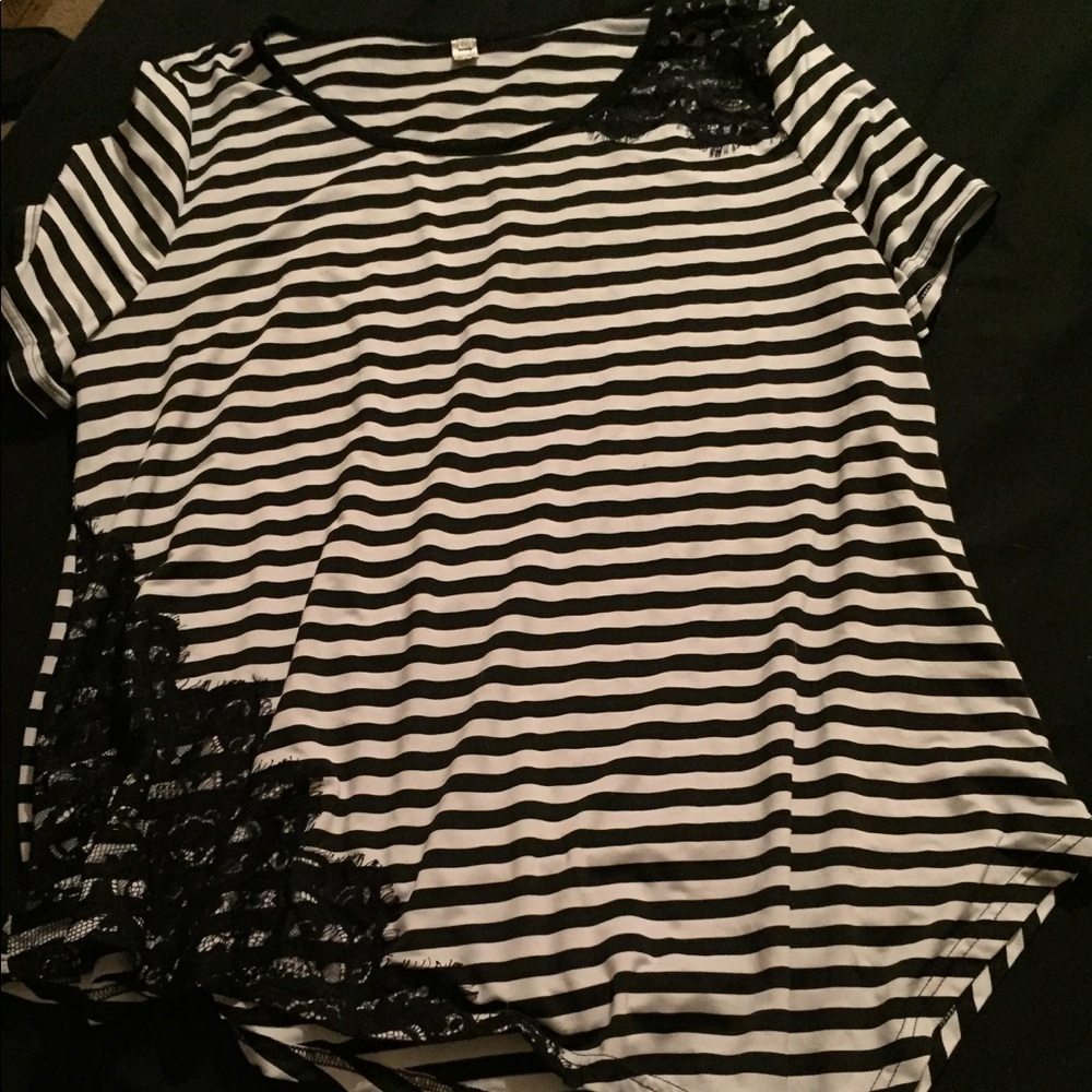 Blk & Wht Striped Top 4XL